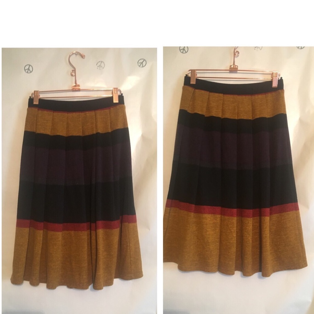 Paniz Banded Pleated Skirt